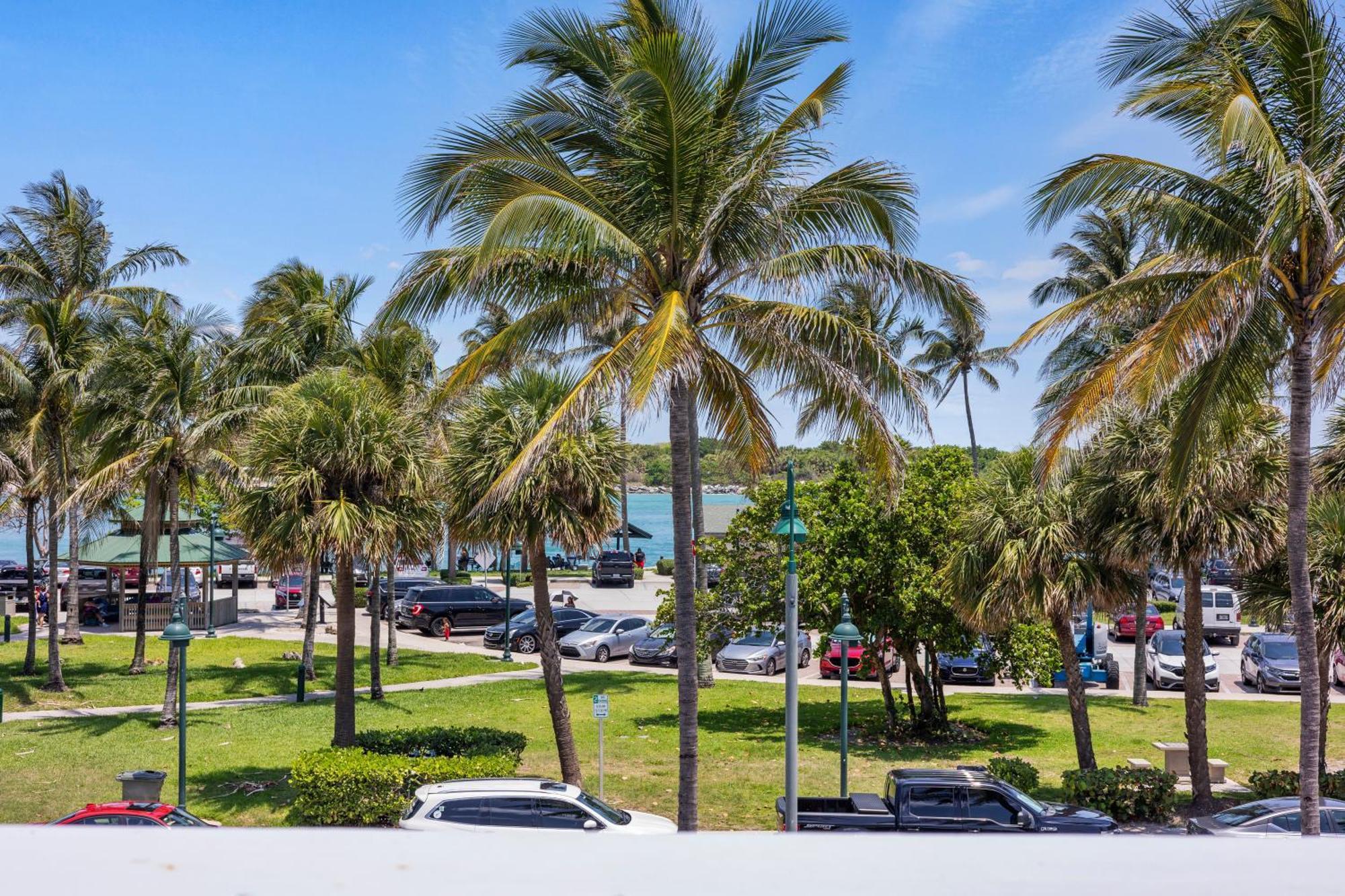 Oceanfront Inn, Inlet View Room, King Bed, #14 Fort Pierce Buitenkant foto